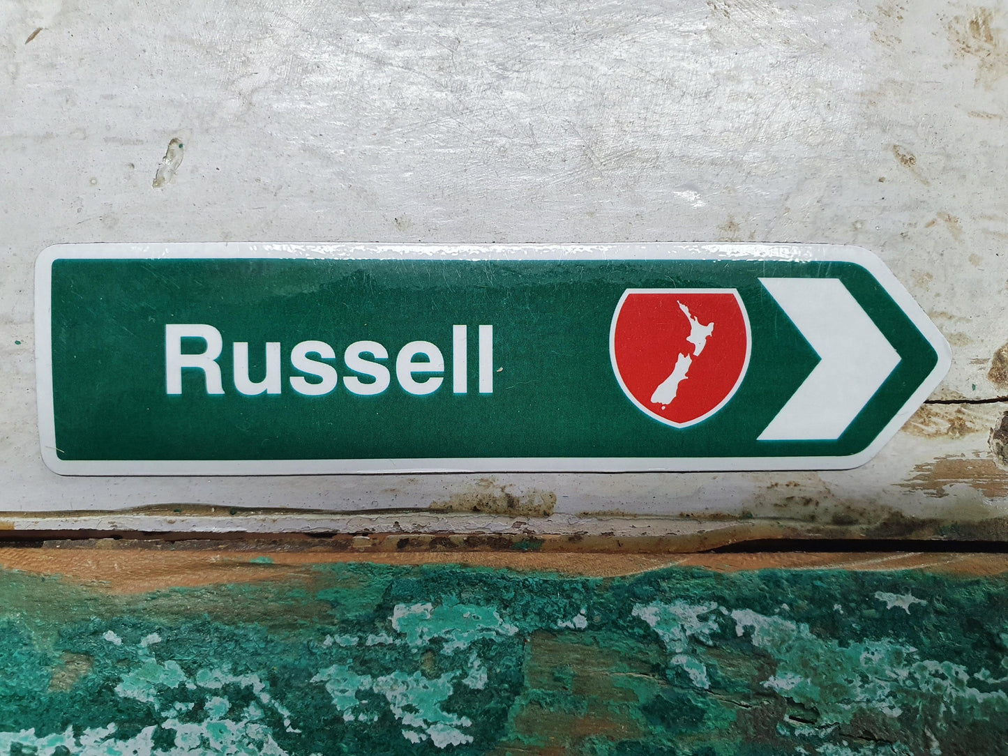 Magnet Road Signs - Russell